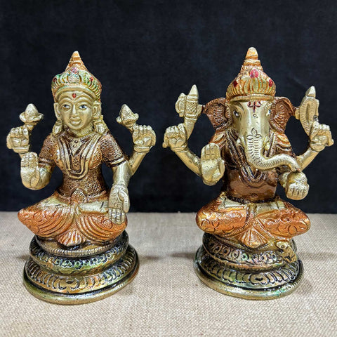 4.3 Inch Sacred Handcrafted Brass Lakshmi Ganesha Idol – Exquisite Brass Statue of Goddess Lakshmi and Lord Ganesha, Symbolizing Wealth, Prosperity, and New Beginnings, Perfect for Temple, Home Decor, and Spiritual Worship, Handcrafted with Intricate Detailing for Divine Blessings, Ideal for Puja and Mandir Decoration, Buy Lakshmi Ganesha Idol Online, Affordable God Statue Prices | India’s Largest Pooja Accessories Brand – www.satvikworld.com