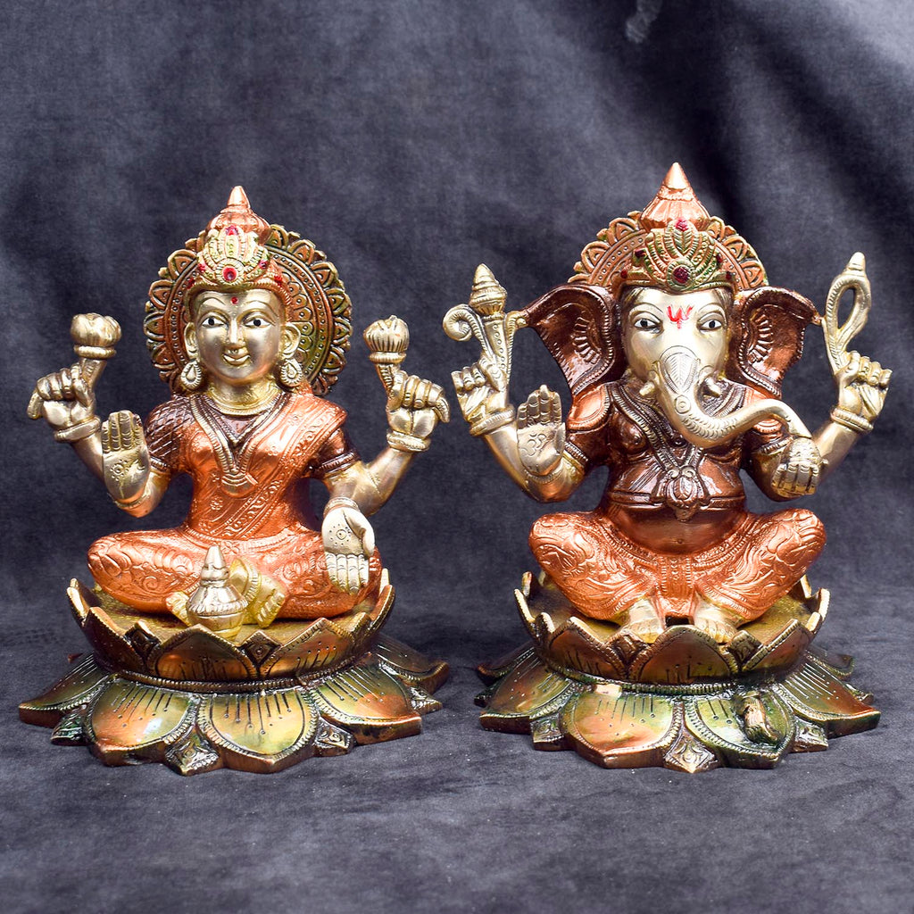Beautiful handcrafted brass Lakshmi Ganesh idol for home temple and festive pooja. India’s Largest Brass Idols Brand - www.satvikworld.com
