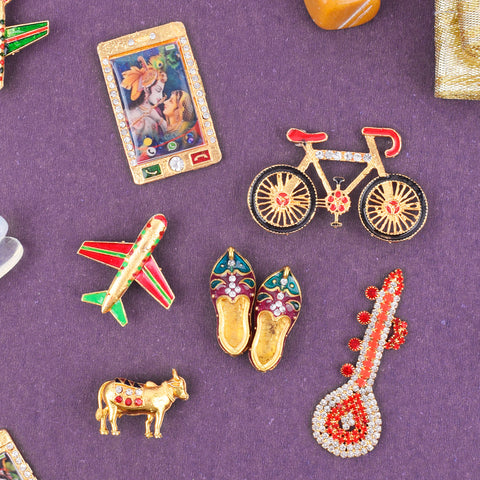 Set of 5 assorted miniature toys for Laddu Gopal – ideal for pooja decoration and festive celebration setups. India’s Largest Pooja Accessories Brand – www.satvikworld.com