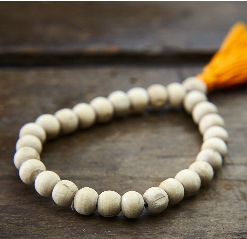  27 Beads Mani Mala made from high-quality beads, perfect for meditation, prayer, and mantra chanting. A spiritual tool that helps focus the mind and connect with divine energy. India’s Largest Pooja Accessories Brand – www.satvikworld.com
